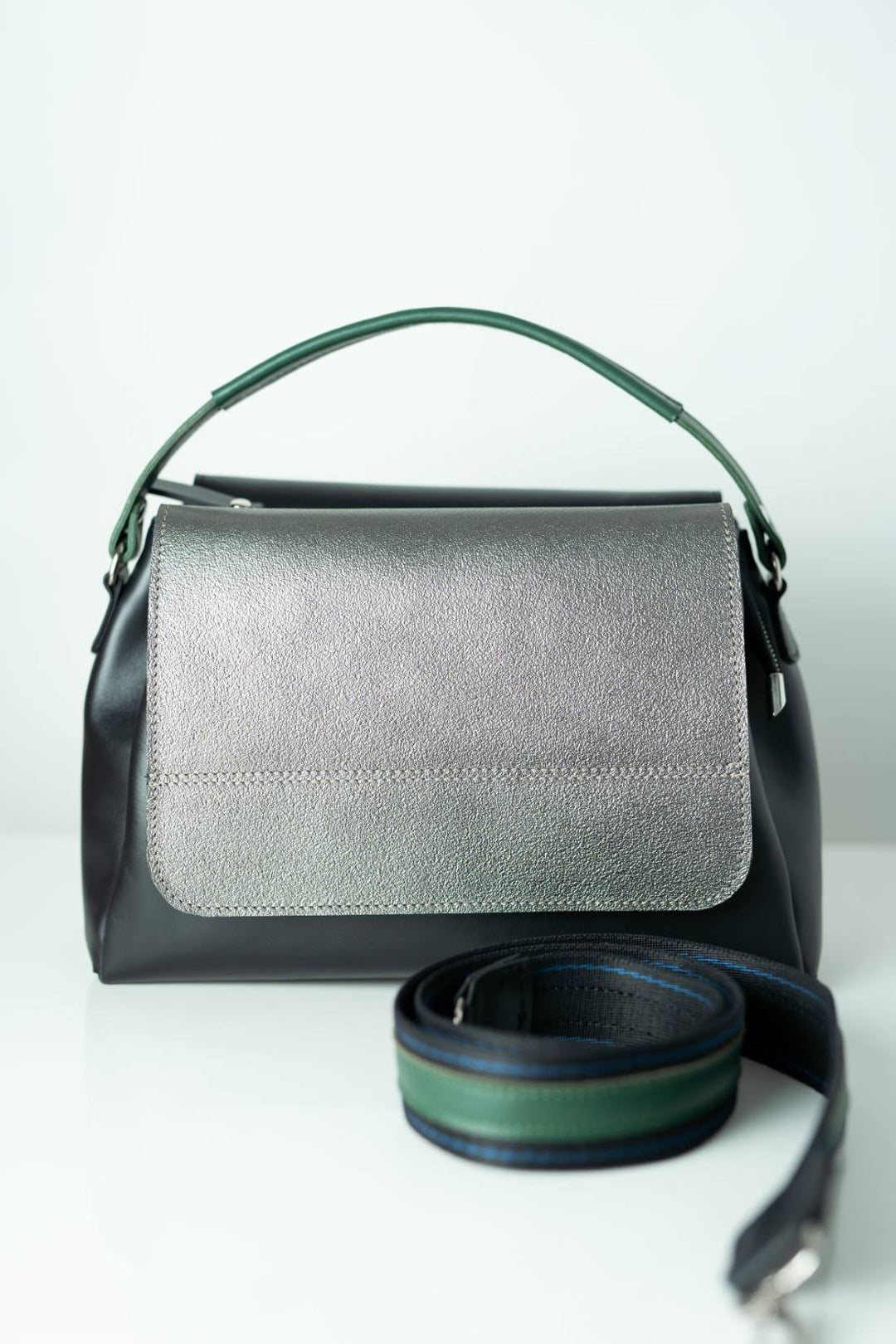 Girl Two Sides Black&Metal