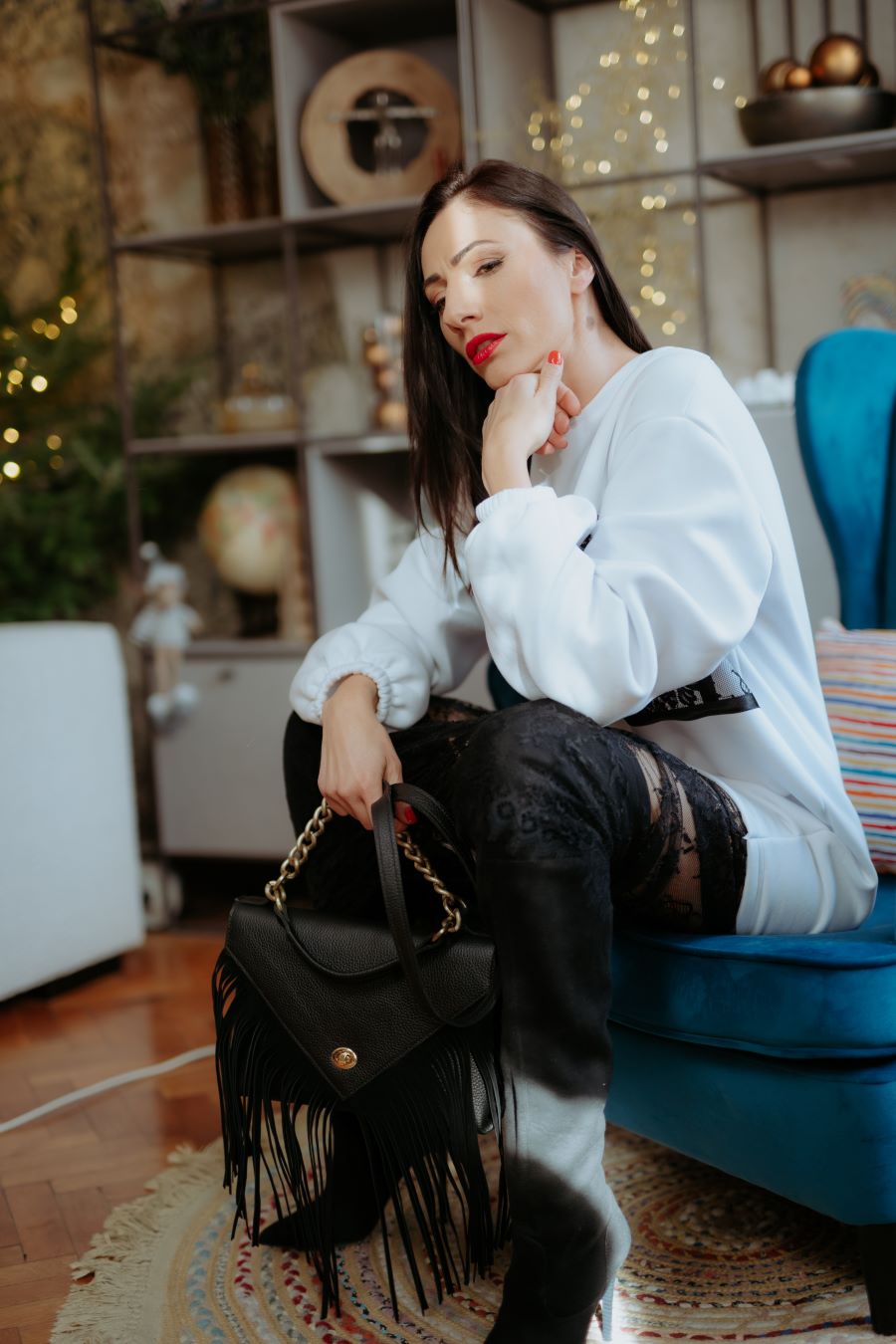 Elegant Fringe Black