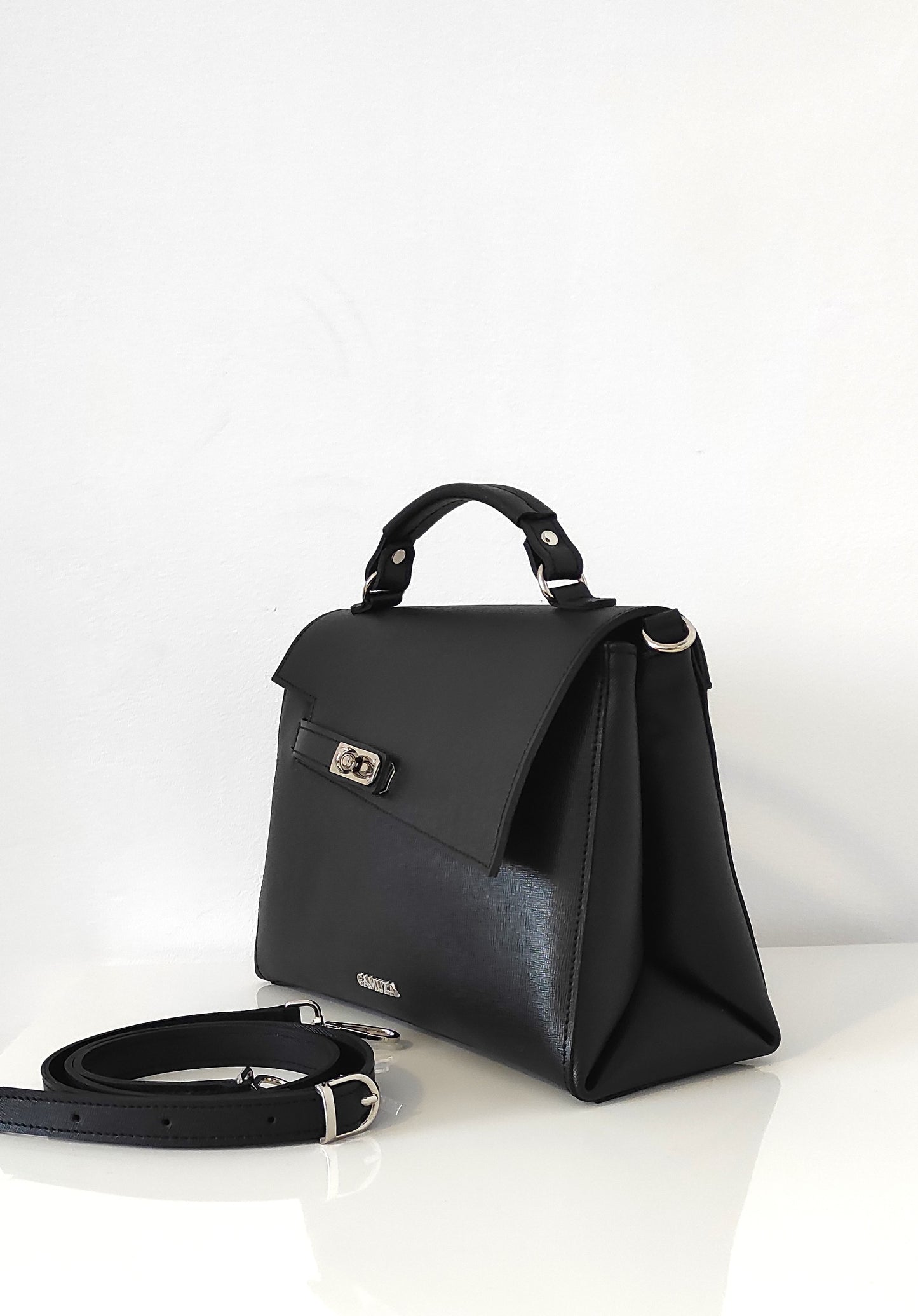 Girl Eclipse Black