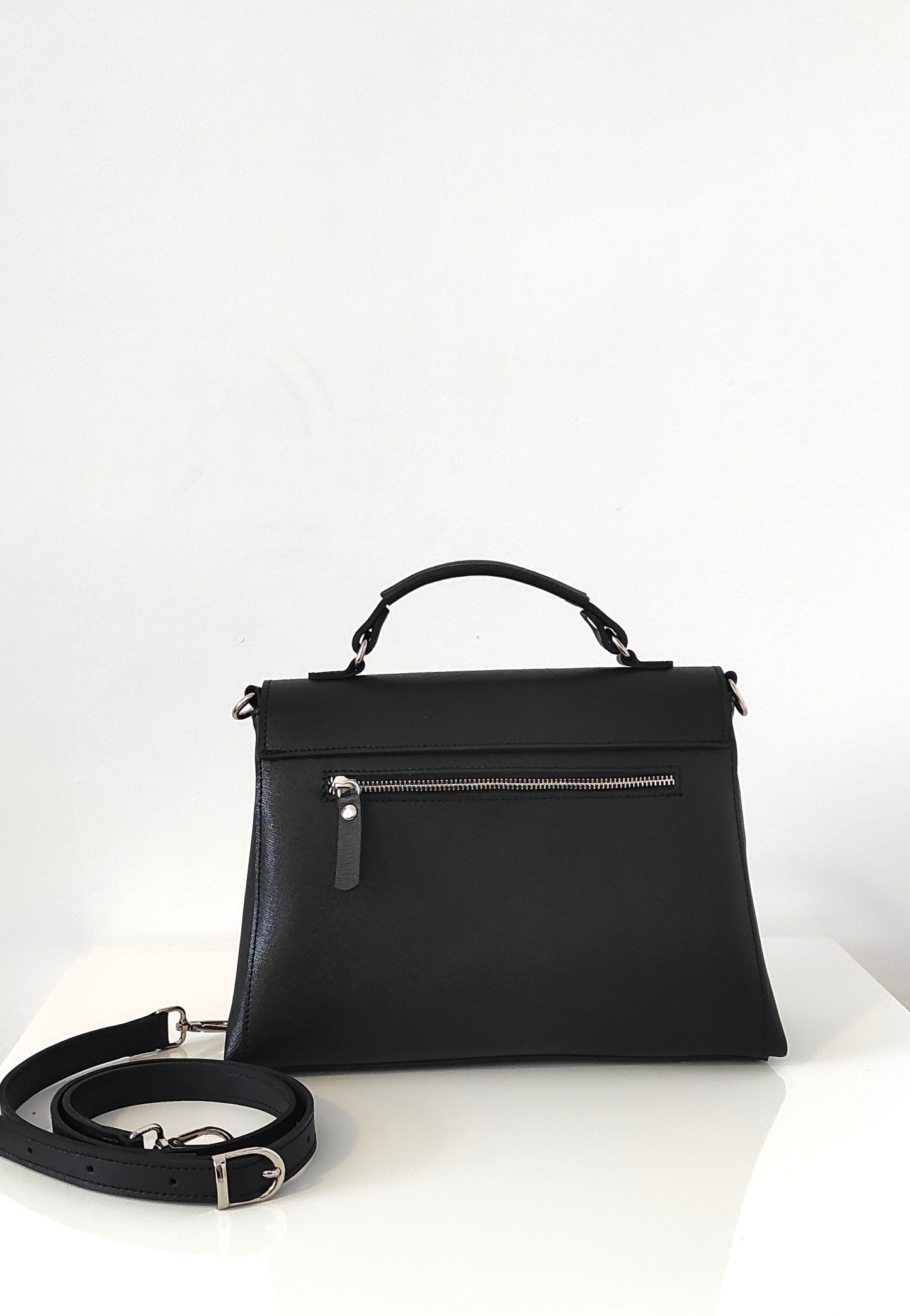 Girl Eclipse Black