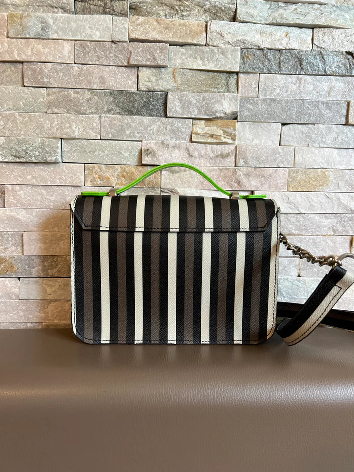 Small Intuitive black
