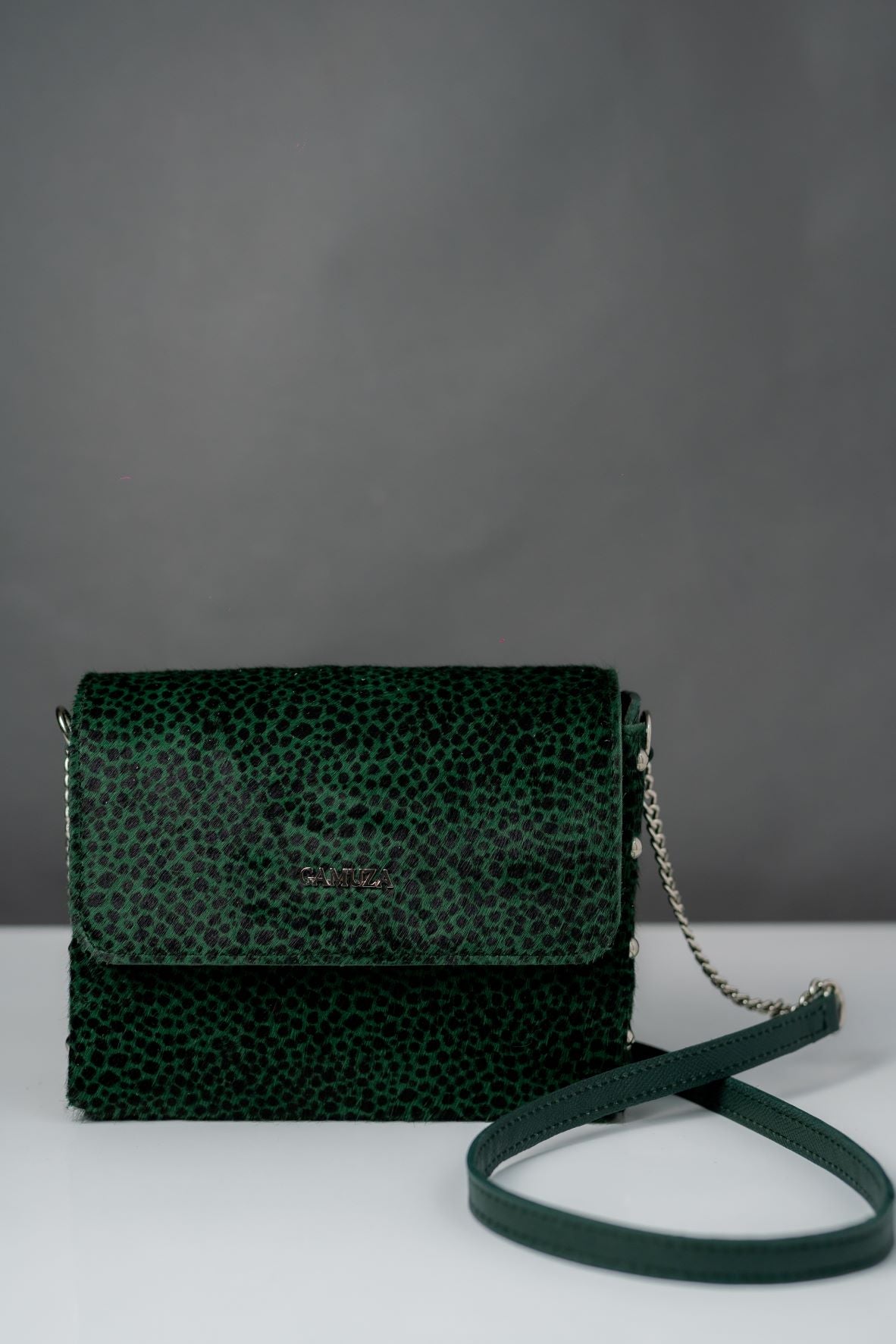Girl Cosmos Chic green