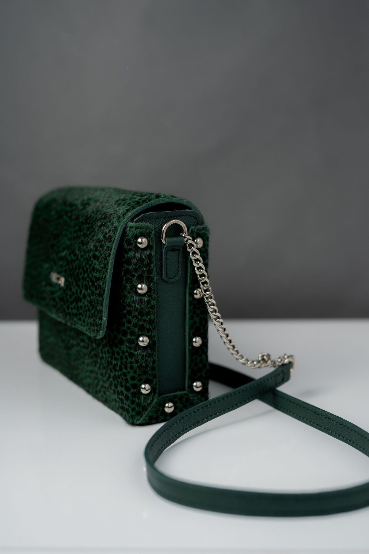 Girl Cosmos Chic green