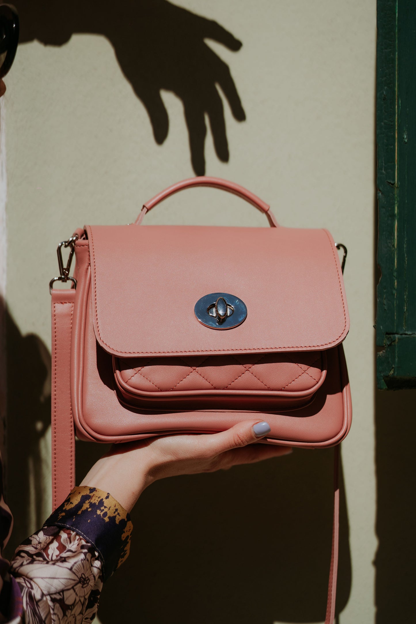 Lady Roze Inchis
