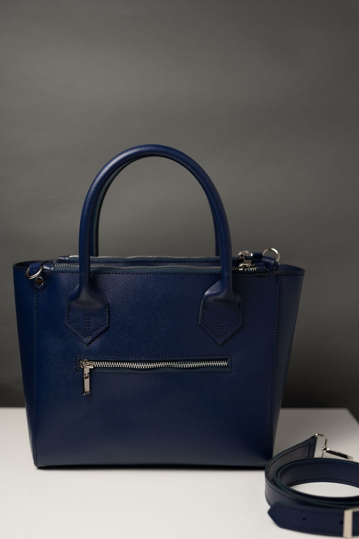 Girl Daily bleumarin