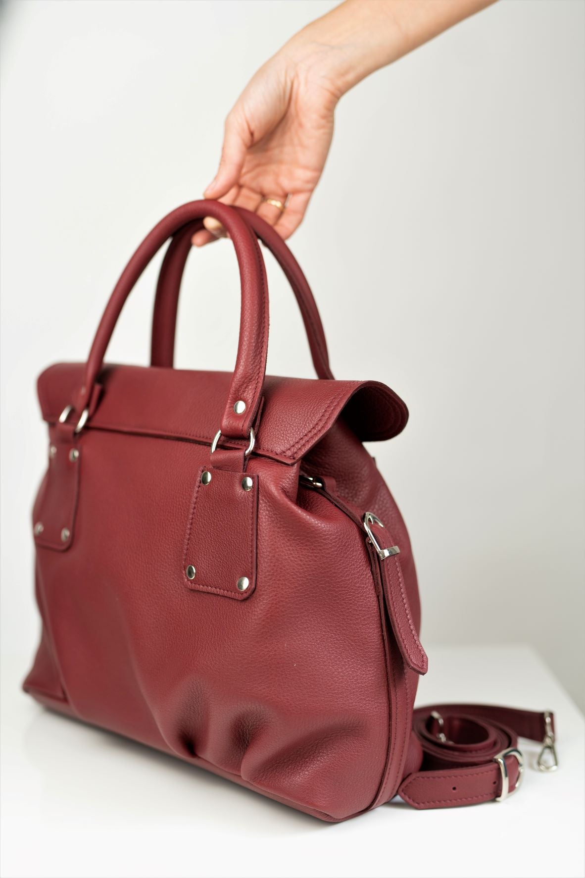 Girl Touch BORDO