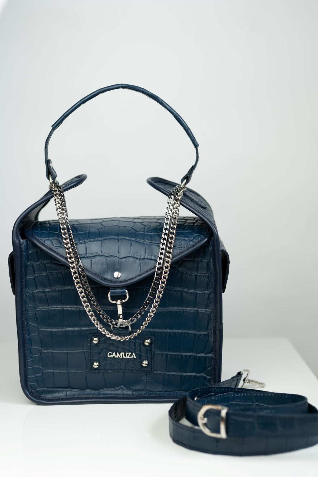 Girl Brave Bleumarin