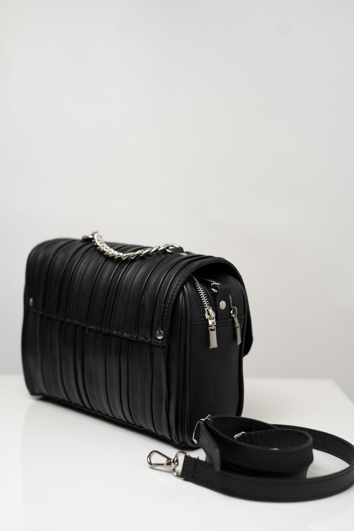 Girl Vibes Black