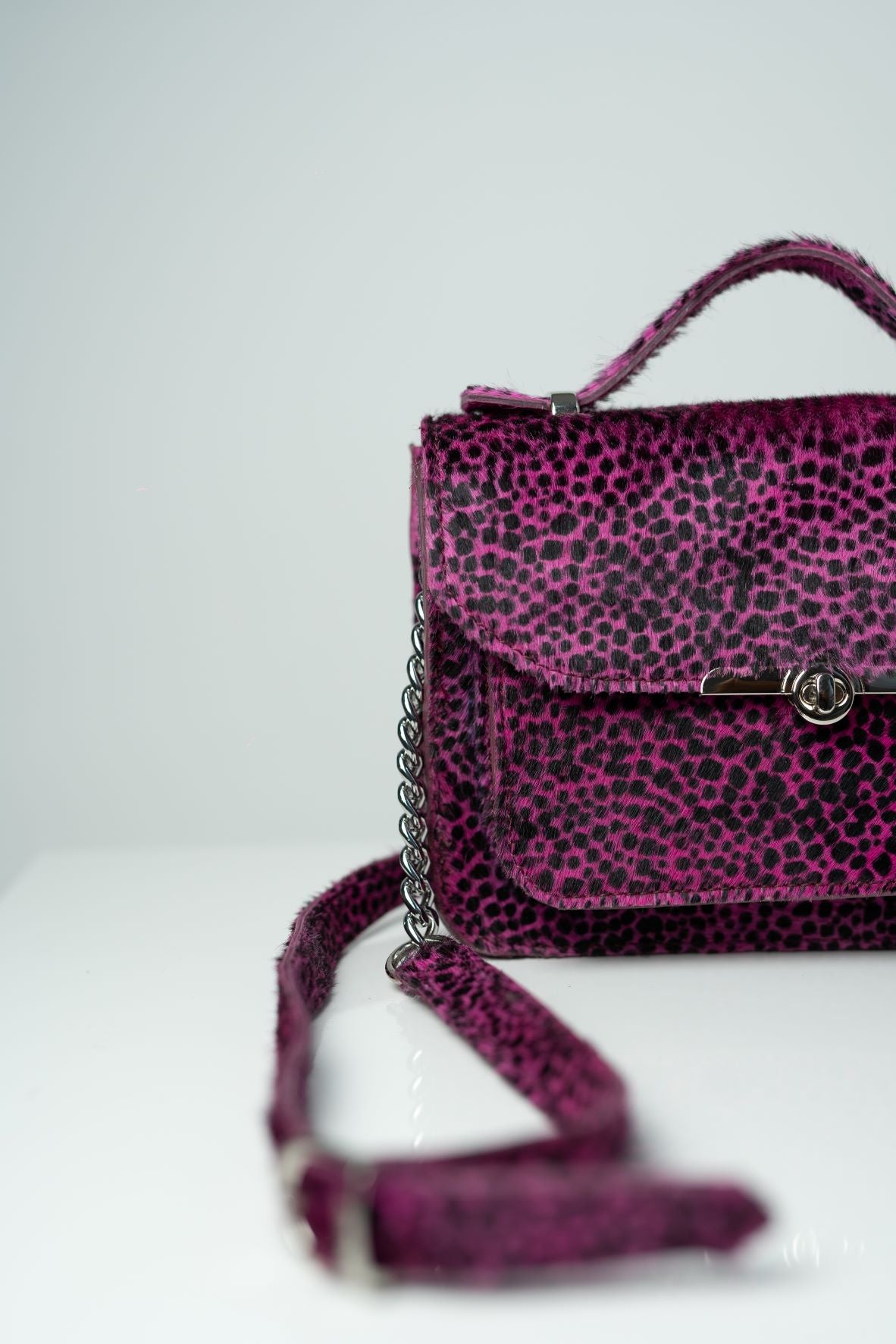 Small Intuitive Chic Mov