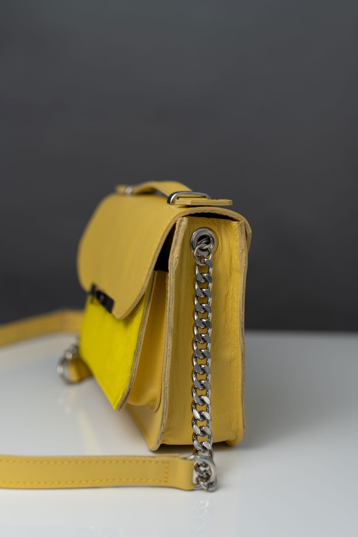 Small Intuitive Chic Galben
