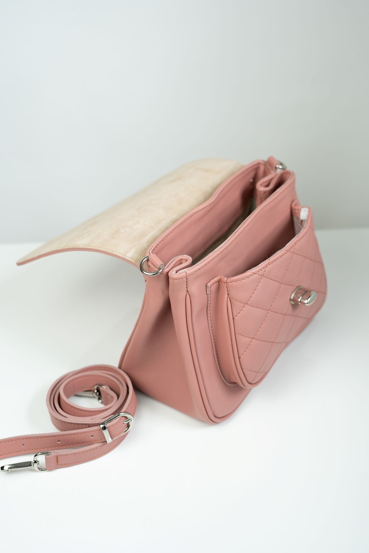 Lady Roze Inchis