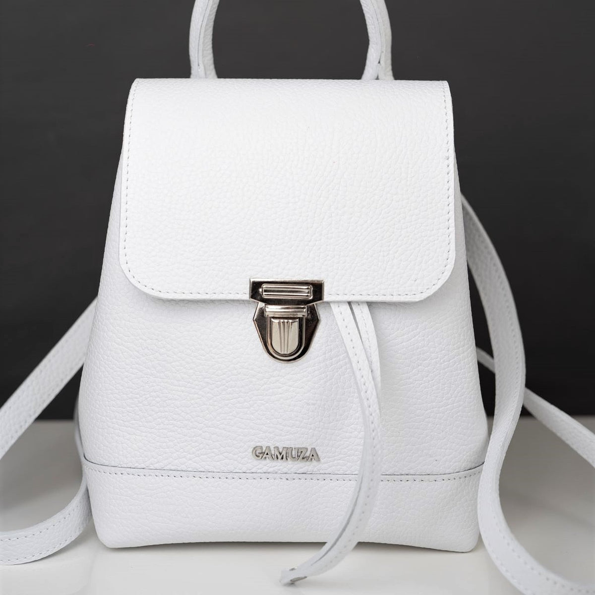 Lady Line White