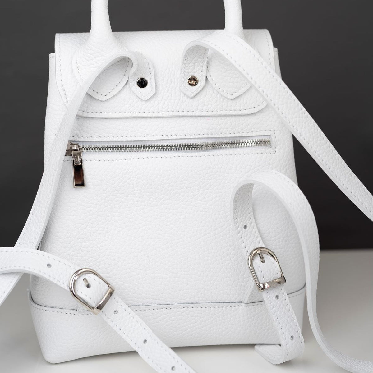 Lady Line White