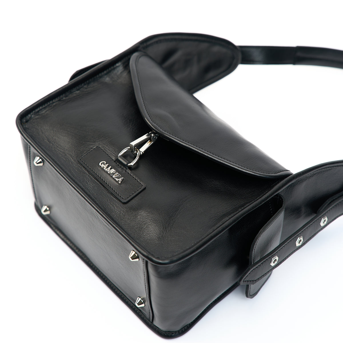 BRAVE - large, everyday shoulder bag