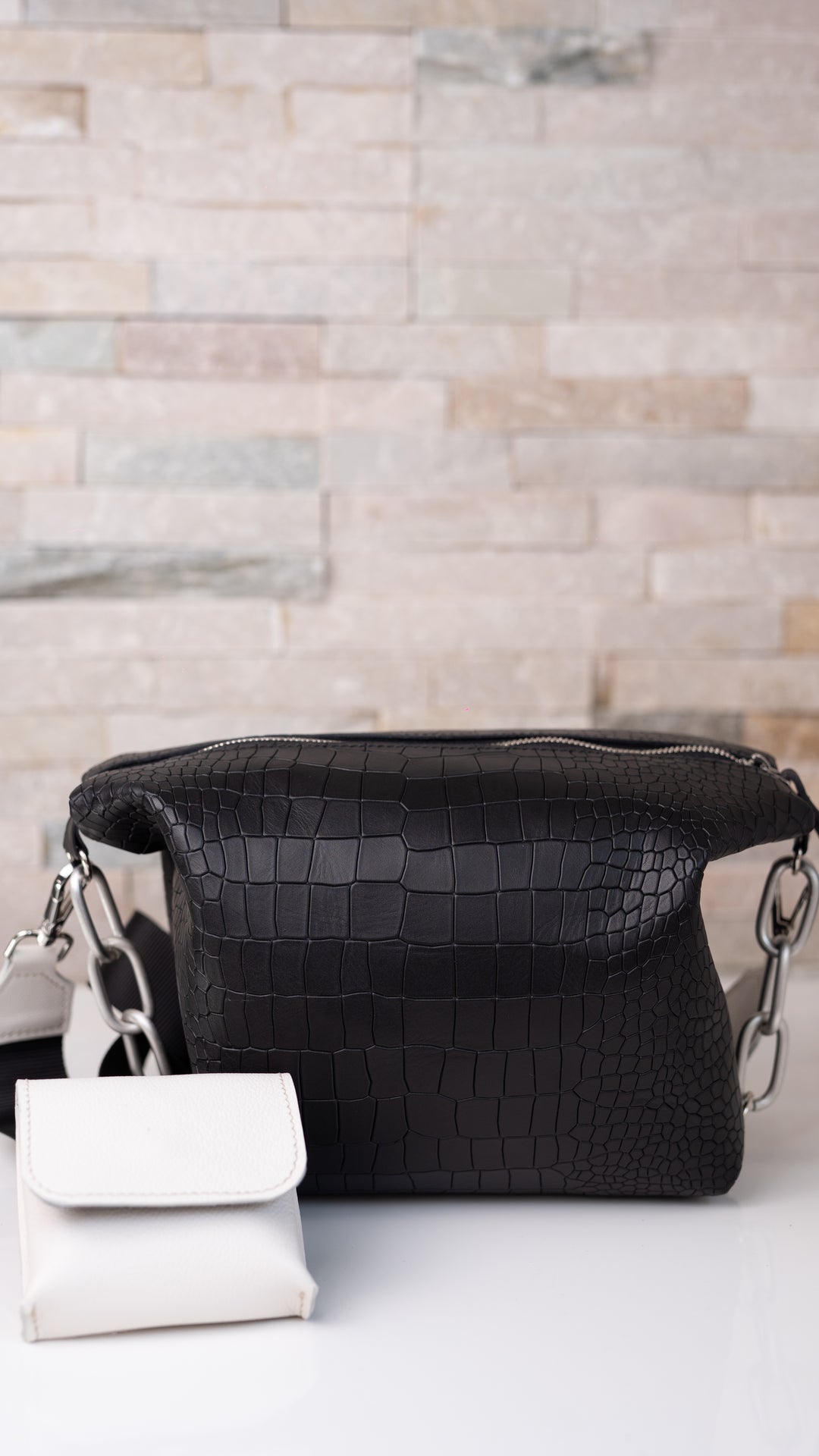 Girl Complete Alb&Black