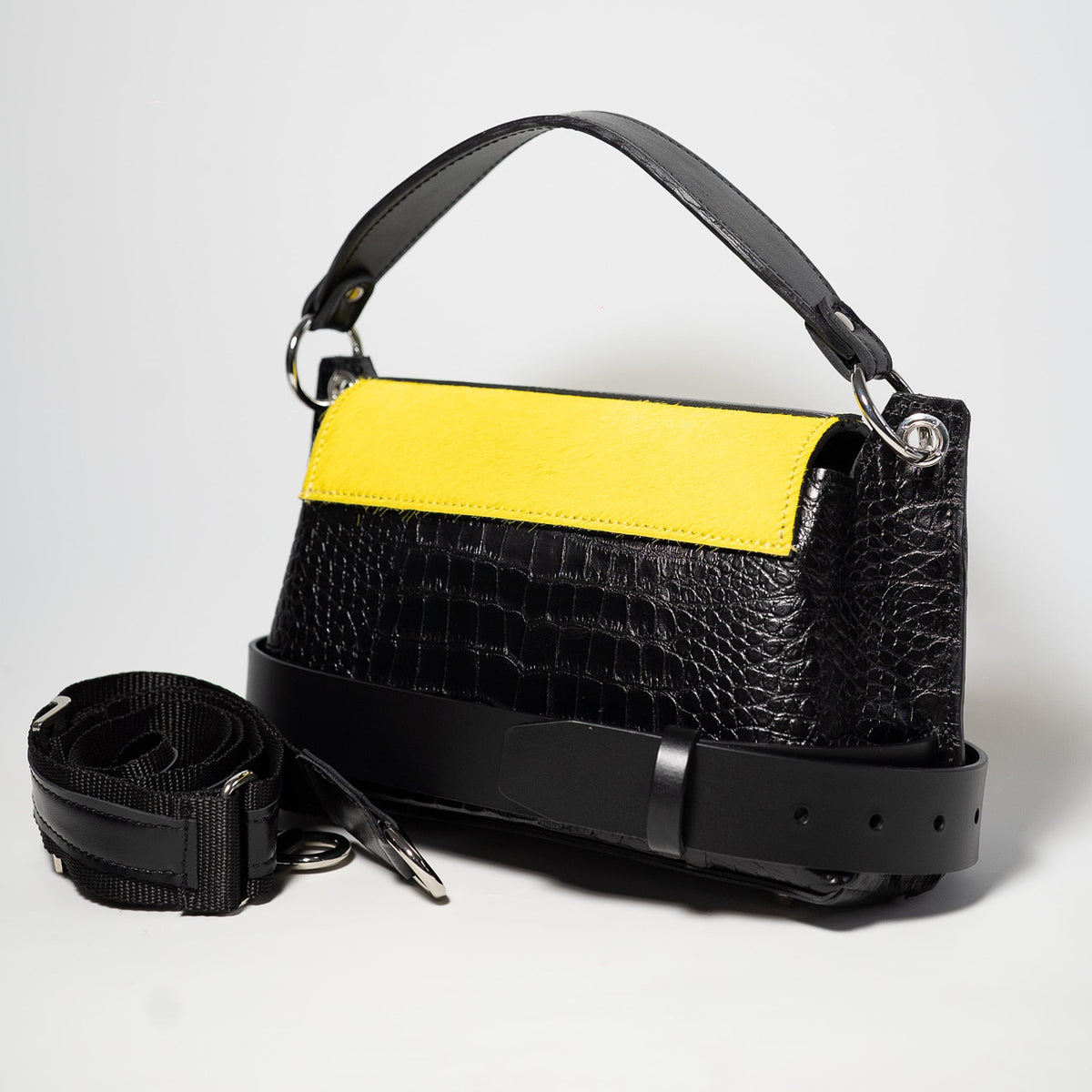 Girl WINGS C-medium-sized genuine leather bag with fur and decorative strap