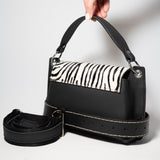 Girl WINGS C-medium-sized genuine leather bag with fur and decorative strap