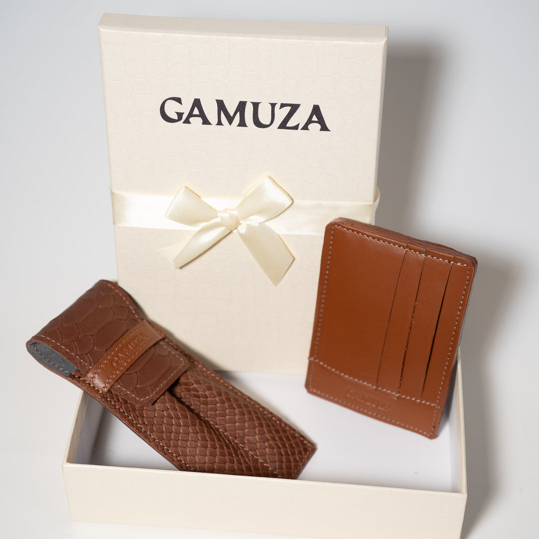 MAGIC BOX 6-set cadou piele naturala, portcard si portpixuri