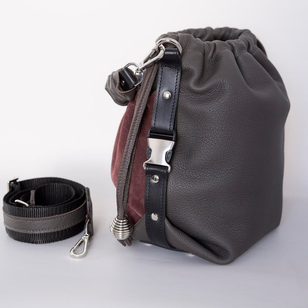 BLOOM-genuine leather bag, bucket style, medium-large size