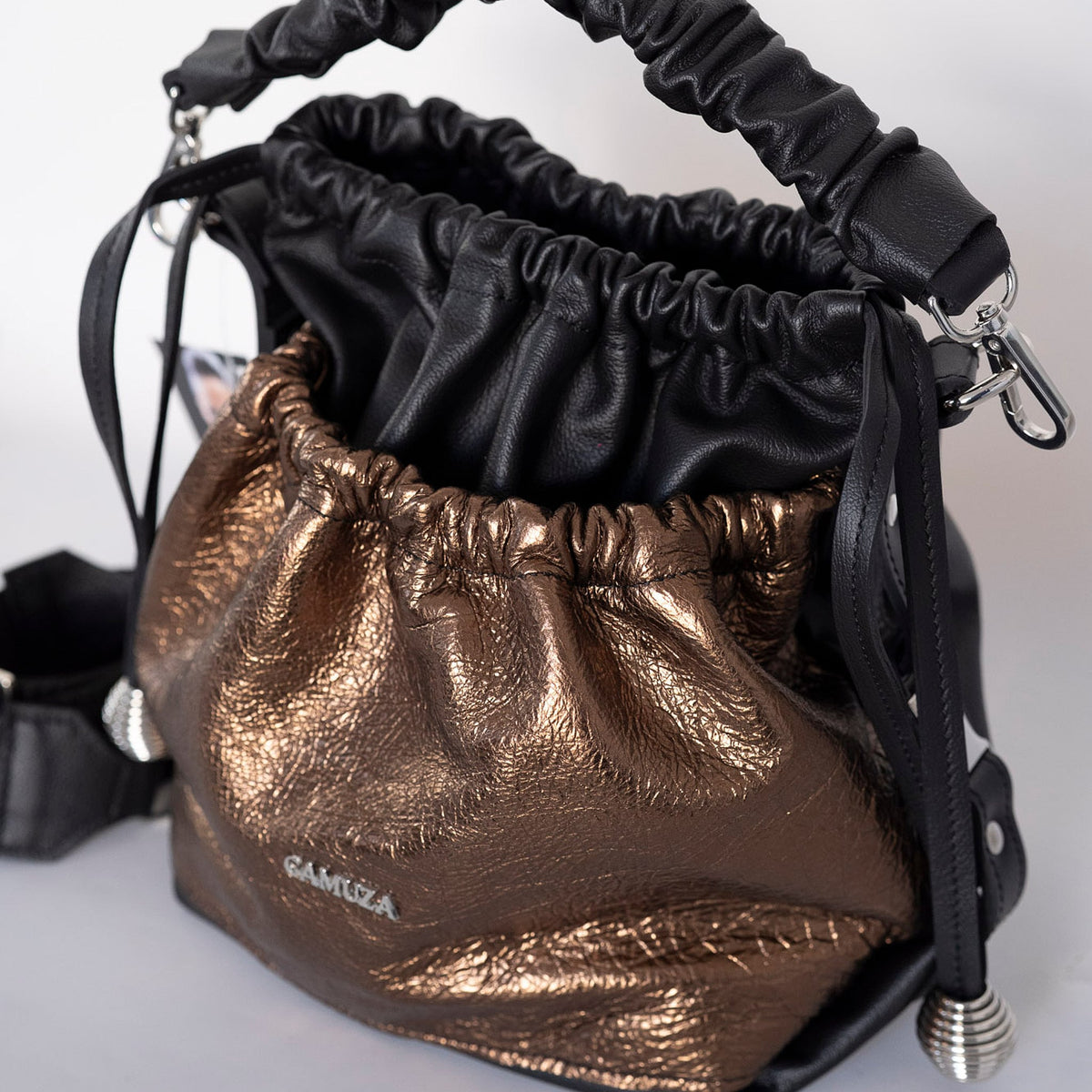 BLOOM-genuine leather bag, bucket style, medium-large size