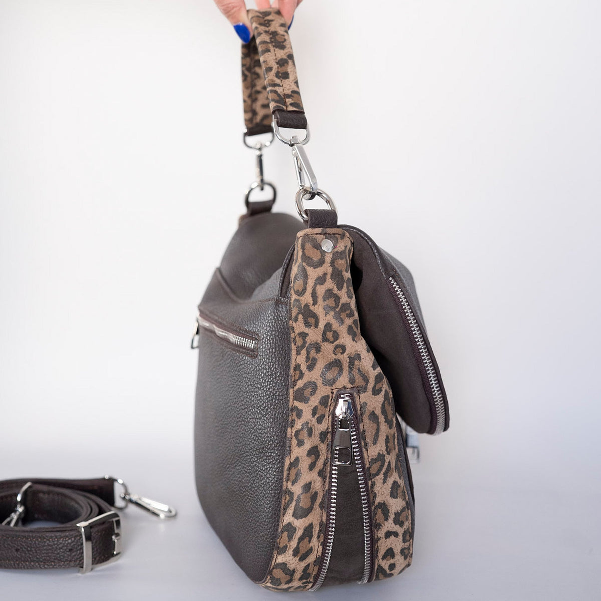 FREEDOM - genuine leather shoulder bag, medium-large size