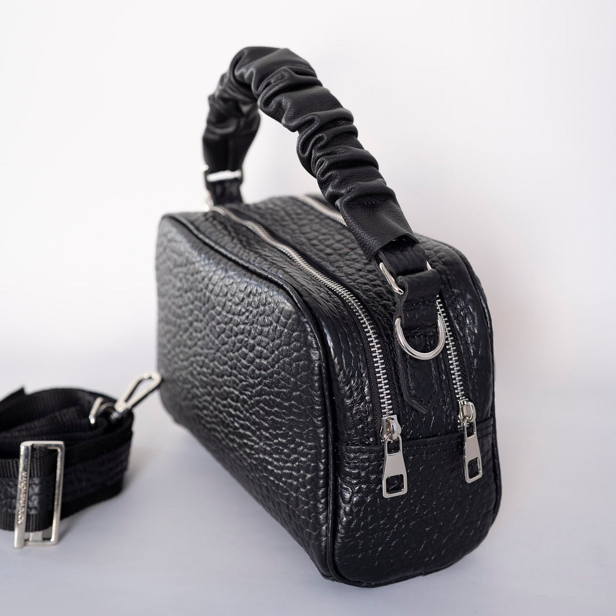 GIRL VIBES - genuine leather day bag, medium size