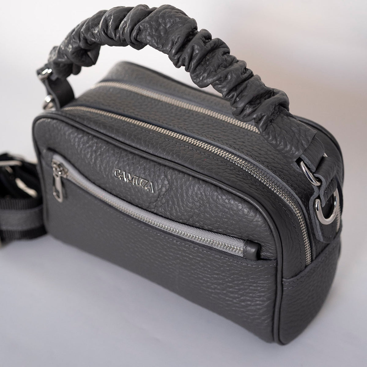 GIRL VIBES - genuine leather day bag, medium size