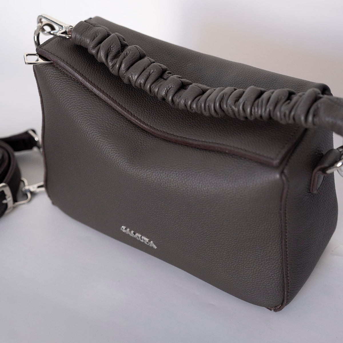 SIMPLE PUZZLE - genuine leather bag, elegant, medium size