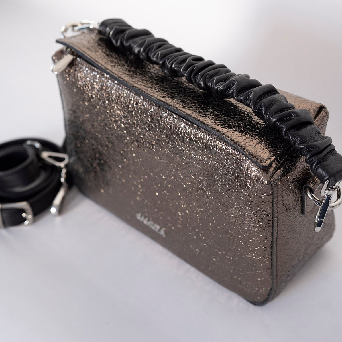 SIMPLE PUZZLE - genuine leather bag, elegant, medium size