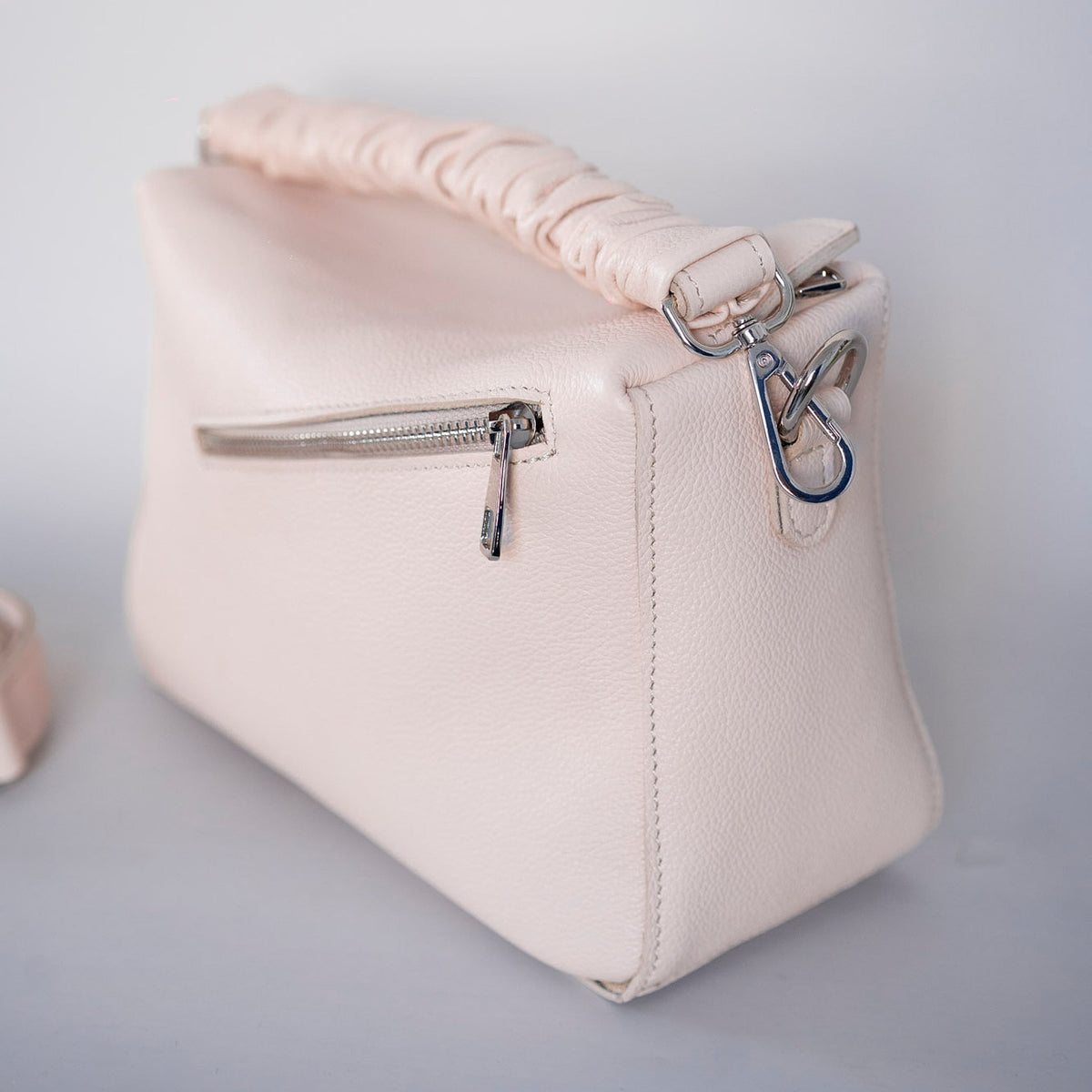 SIMPLE PUZZLE - genuine leather bag, elegant, medium size