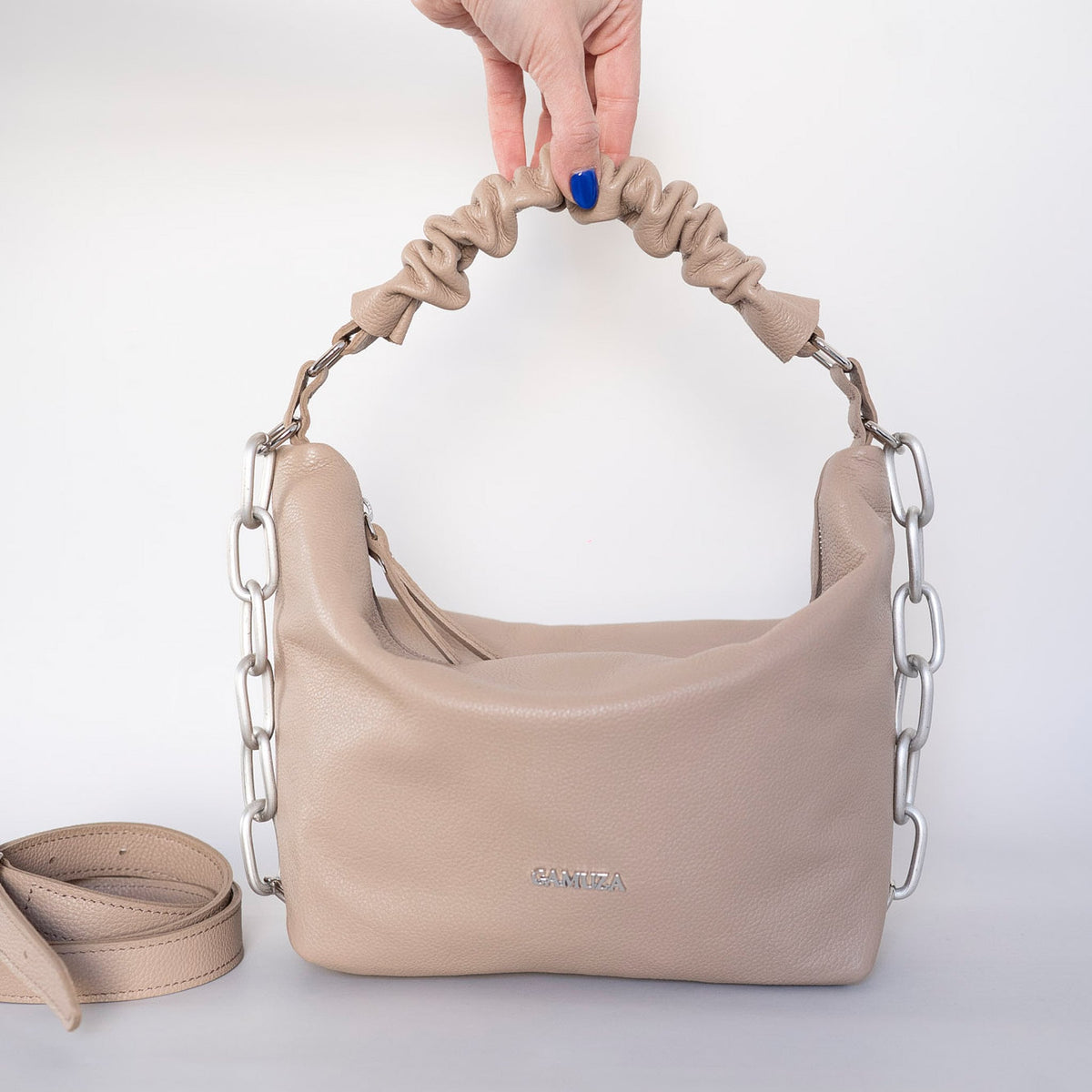 BUMERANG Rock - medium genuine leather bag with chain accessory