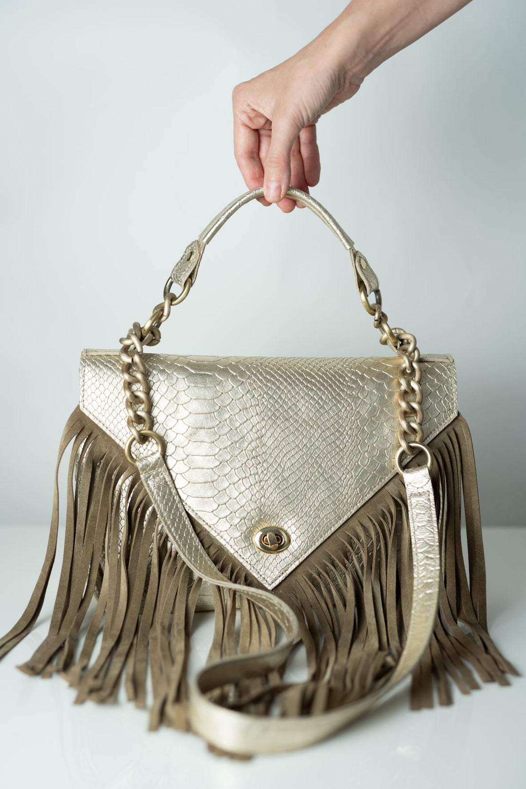 Elegant Fringe Auriu Pal