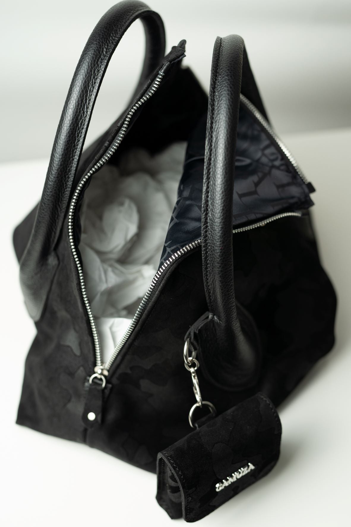 Girl Cosmopolitan - genuine leather handbag, large size, top handle