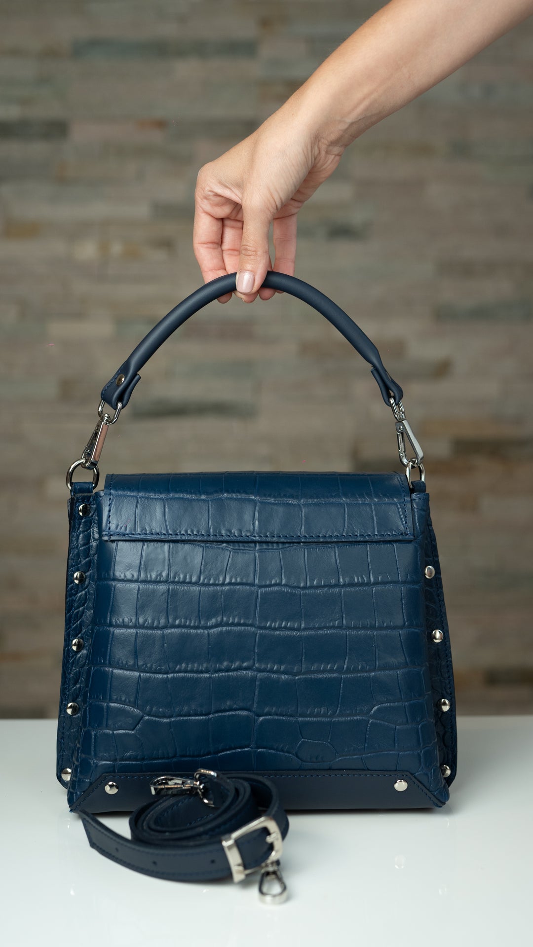 Large Temptation Bleumarin