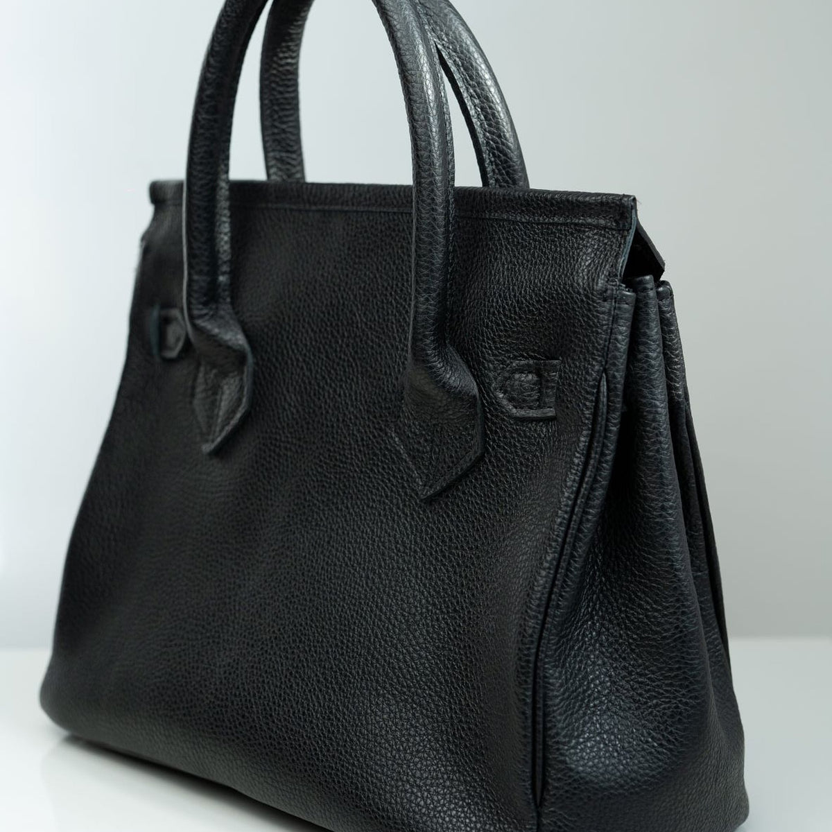 CLASIC ONE BLACK