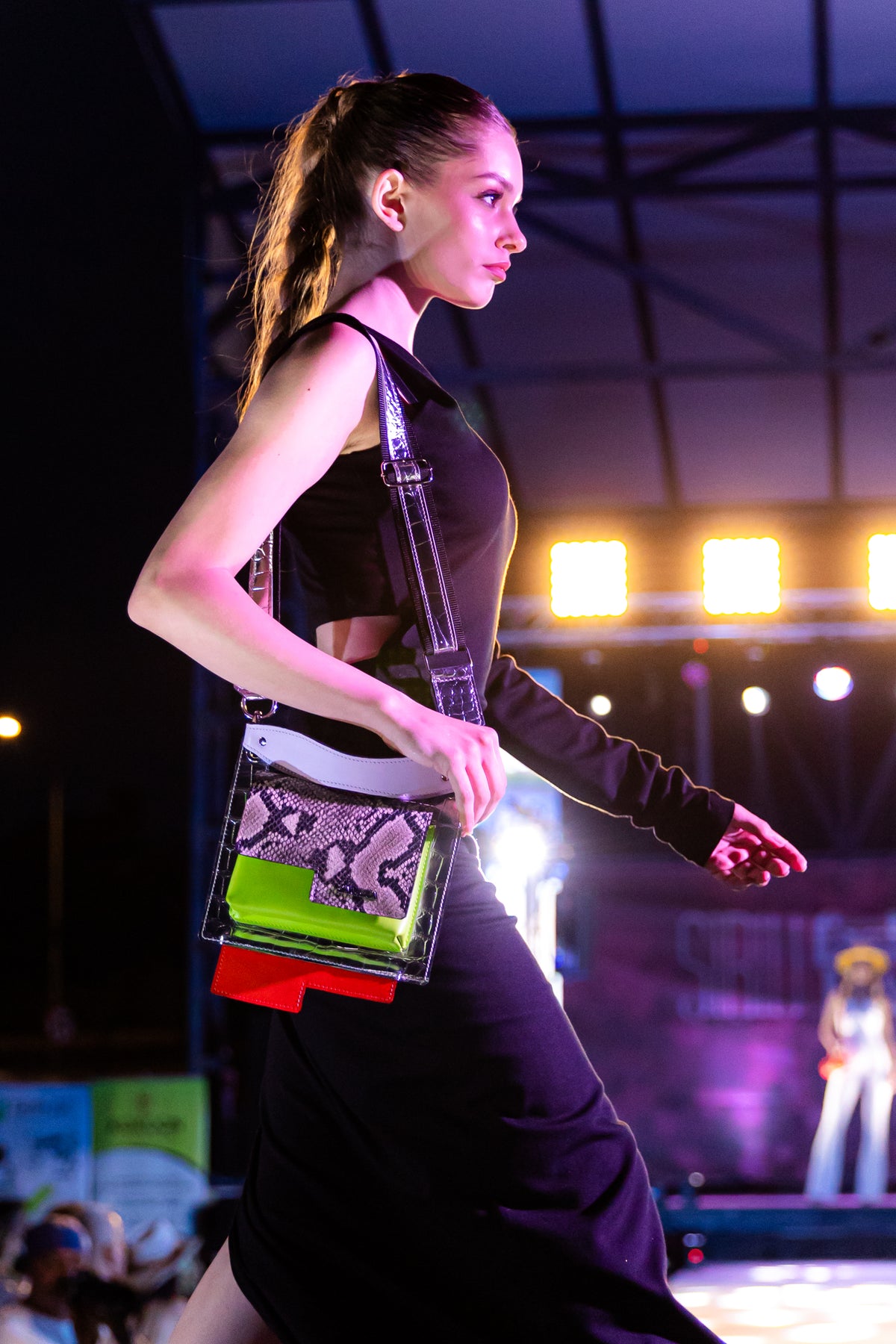 FESTIVAL - small genuine leather day bag