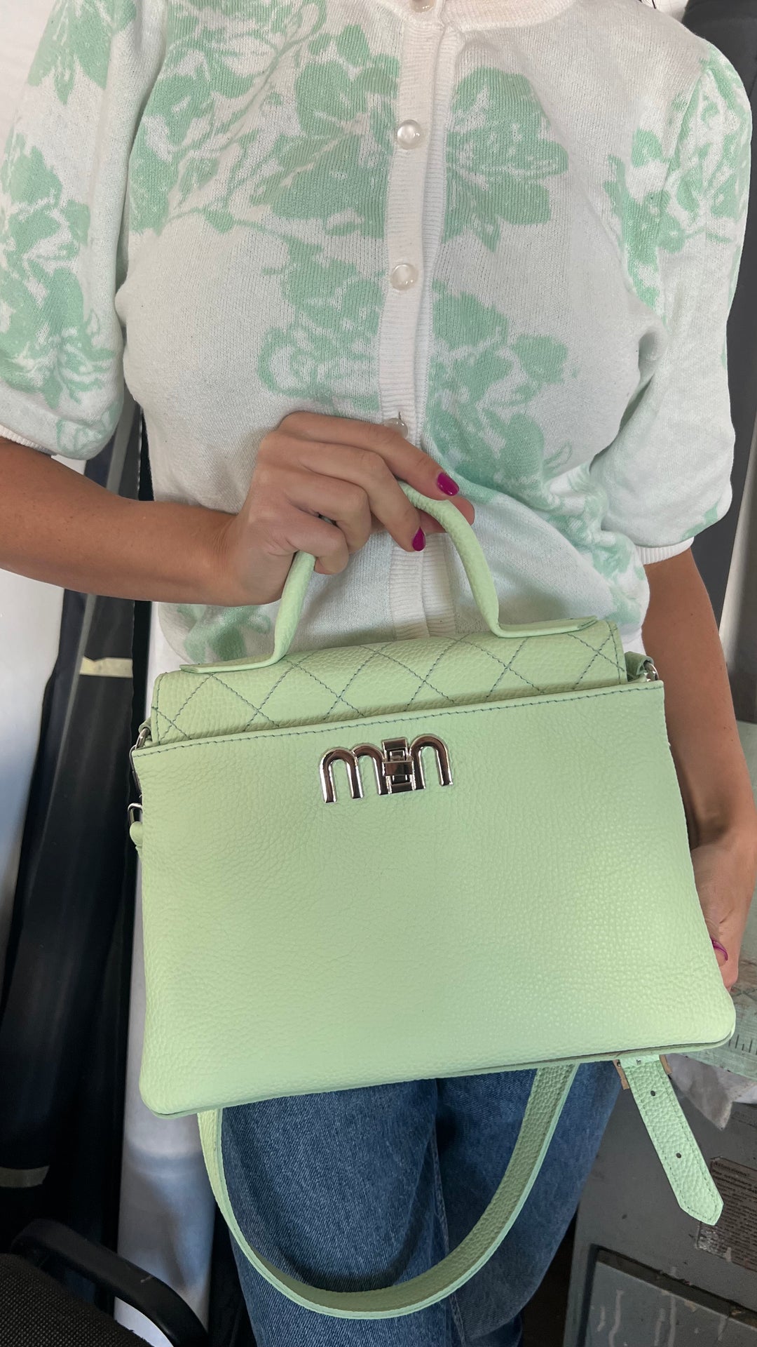 Girl Victory Verde Fistic