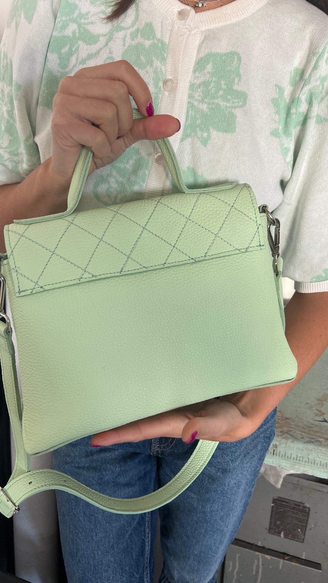 Girl Victory Verde Fistic