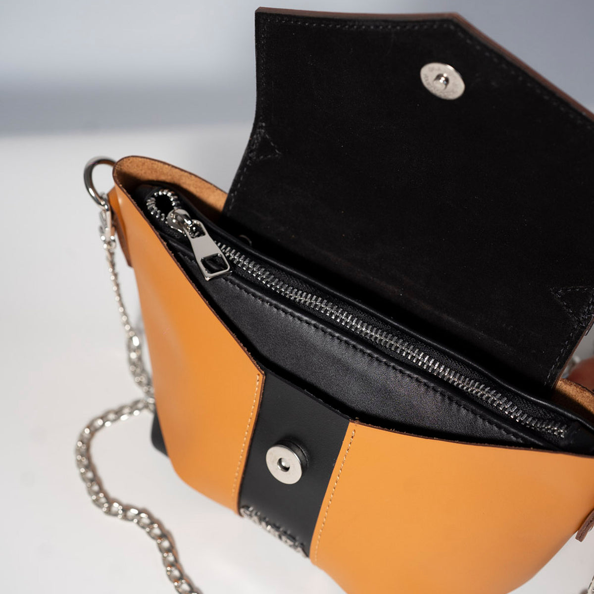 Pinata small bag, genuine leather