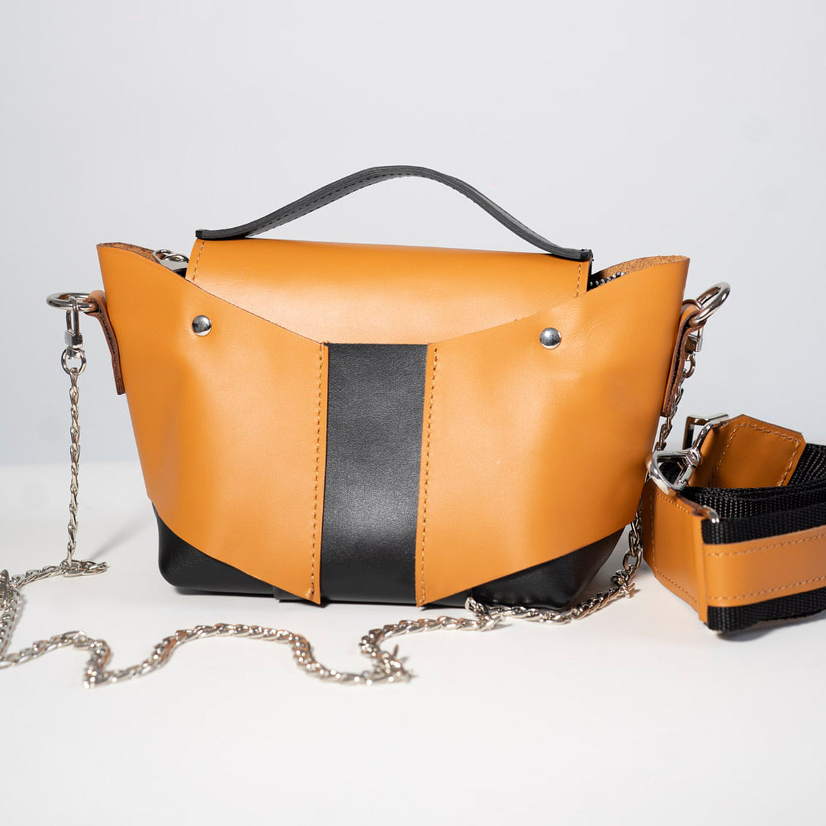 Pinata small bag, genuine leather