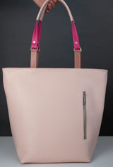 Girl Shopper F