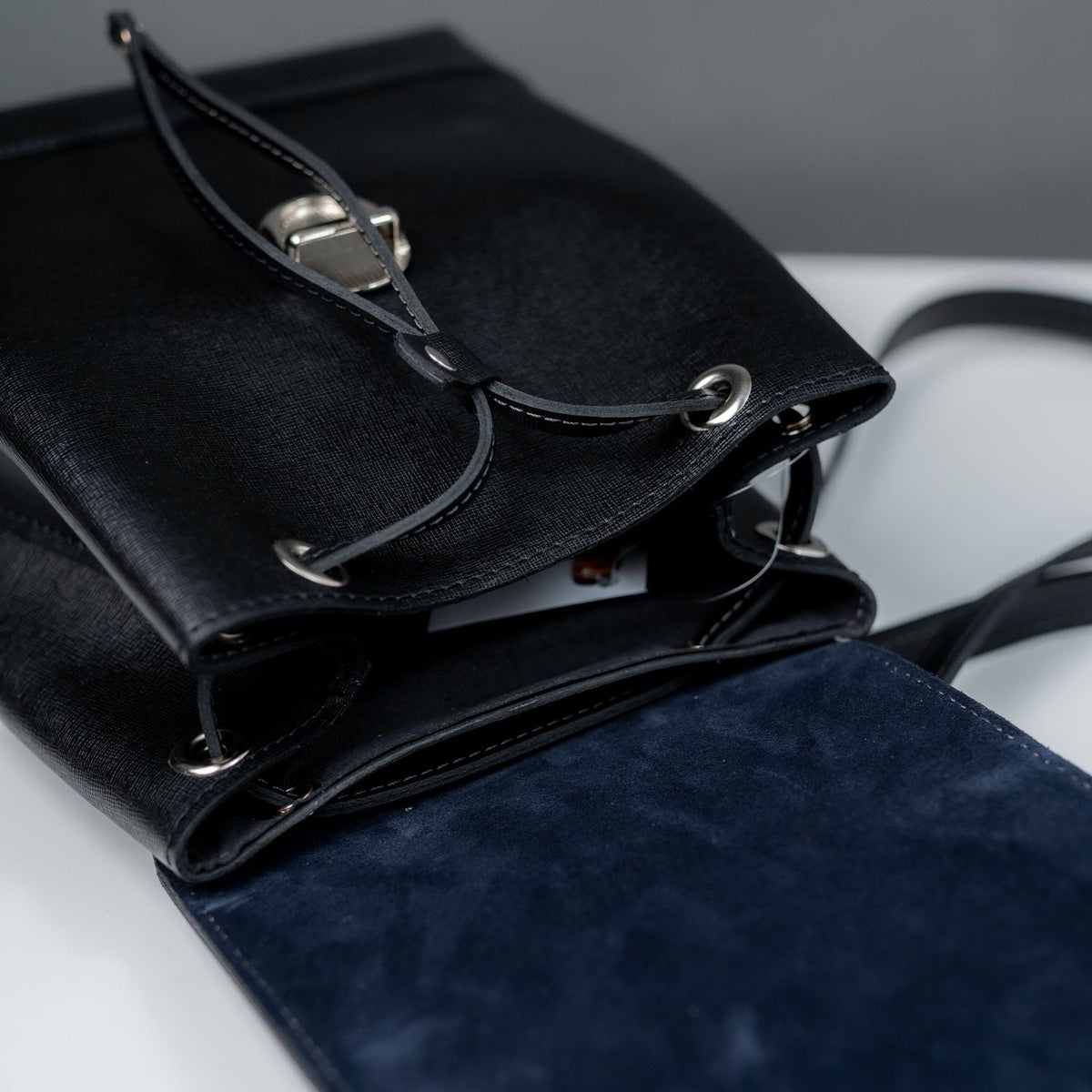 Lady Line Black